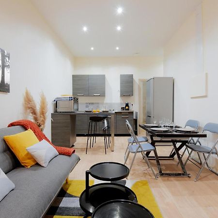 וילאורבן L'Appart Chic - Terrasse - Proche Lyon & Tram מראה חיצוני תמונה
